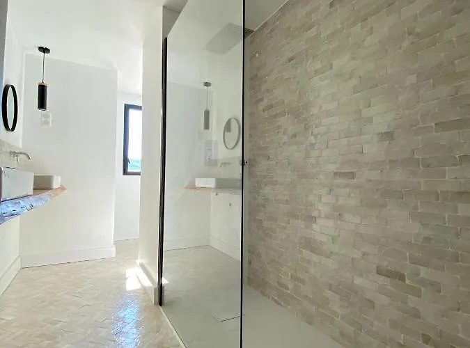 De Standing Avec Magnifique Vue Et Piscines Privées, Villa