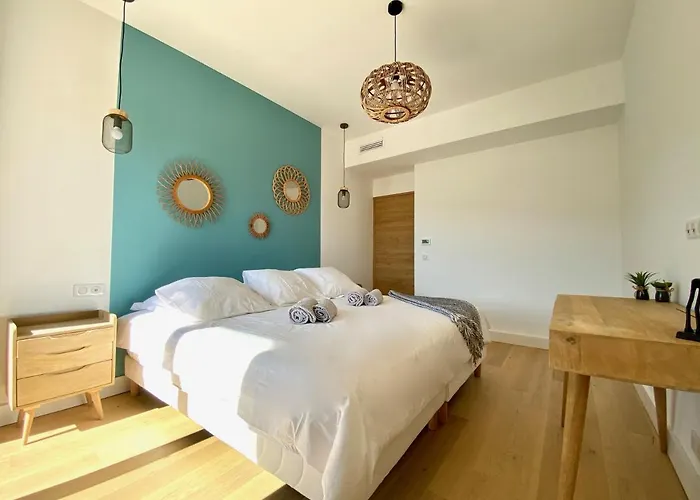 De Standing Avec Magnifique Vue Et Piscines Privées, Villa *