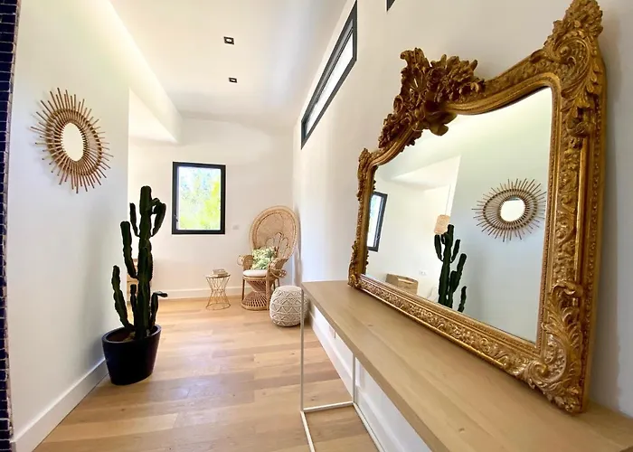 De Standing Avec Magnifique Vue Et Piscines Privées, *