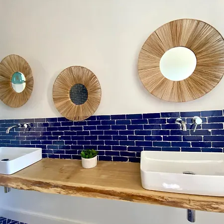 De Standing Avec Magnifique Vue Et Piscines Privees, וילה סאגון