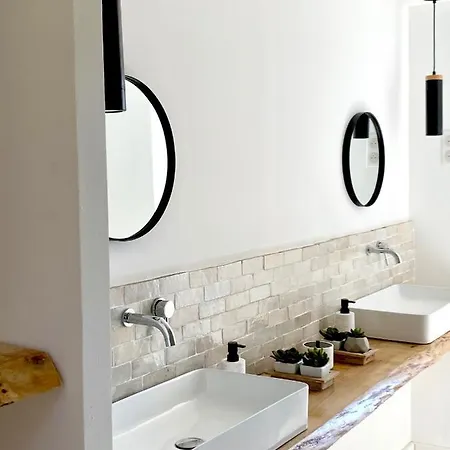 De Standing Avec Magnifique Vue Et Piscines Privees, וילה סאגון