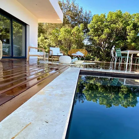 Villa De Standing Avec Magnifique Vue Et Piscines Privees, Sagone (Corsica)