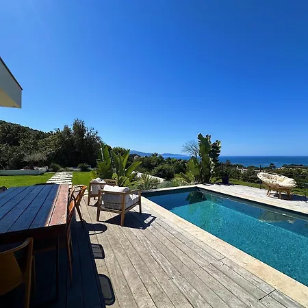 De Standing Avec Magnifique Vue Et Piscines Privees, Willa Sagone (Corsica)