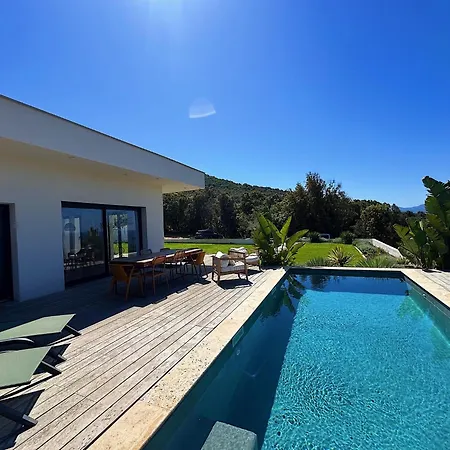 De Standing Avec Magnifique Vue Et Piscines Privees, * Sagone (Corsica)