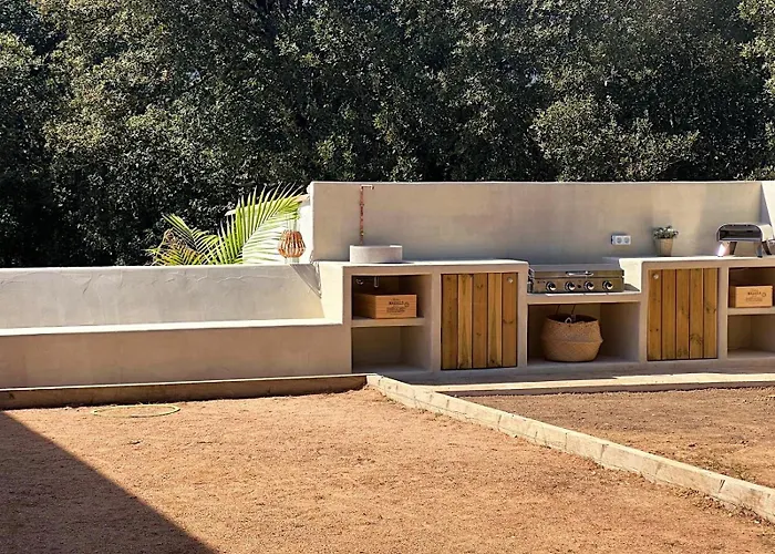 De Standing Avec Magnifique Vue Et Piscines Privees, * Sagone (Corsica)
